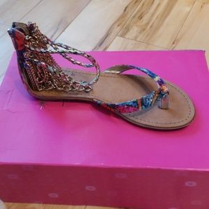 Shoedazzle Groovy Sandal